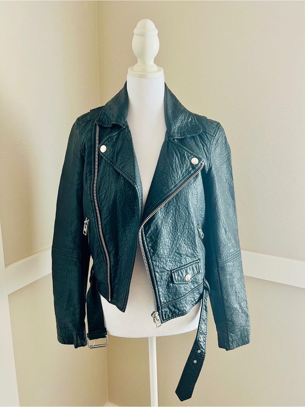 American Eagle Outfitters Black Faux Leather Moto Jacket with Belt/Small